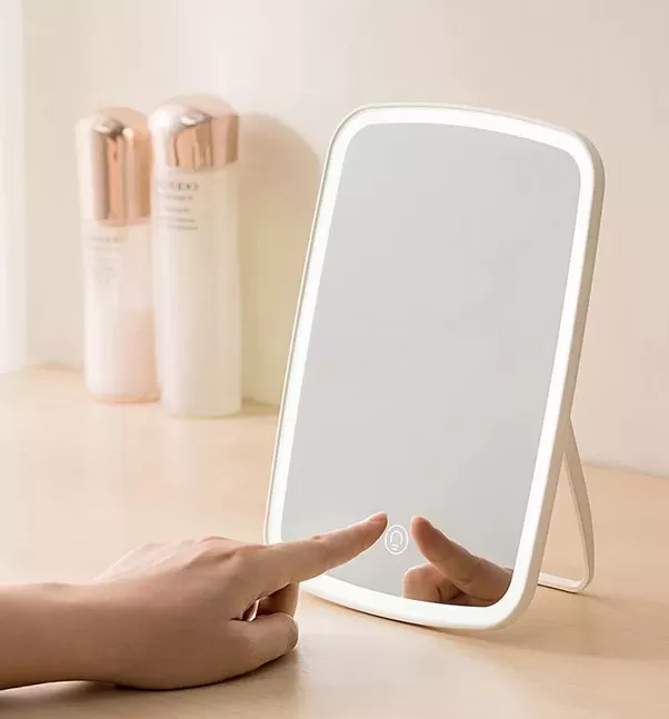 Особенности конструкции зеркала для макияжа с подсветкой Xiaomi Jordan Judy Desktop Mirror LED Tri-color