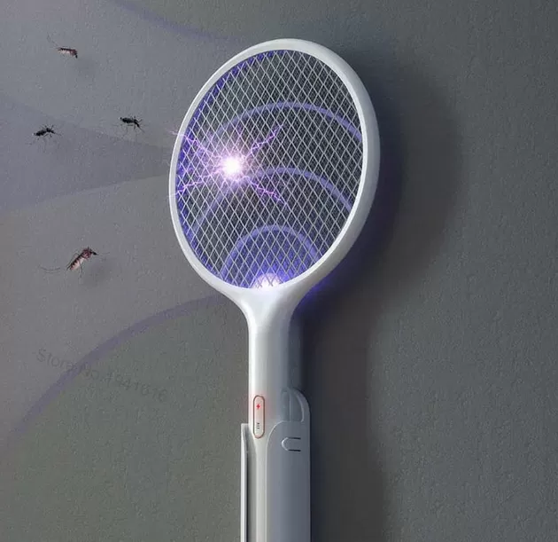 Пример работы электрической мухобойки Xiaomi Qualitell Electric Mosquito Swatter ZS9001